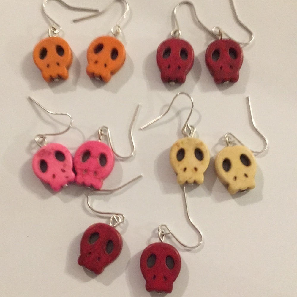 Set of 5 Skull Earrings (N) - Picture 2 of 4